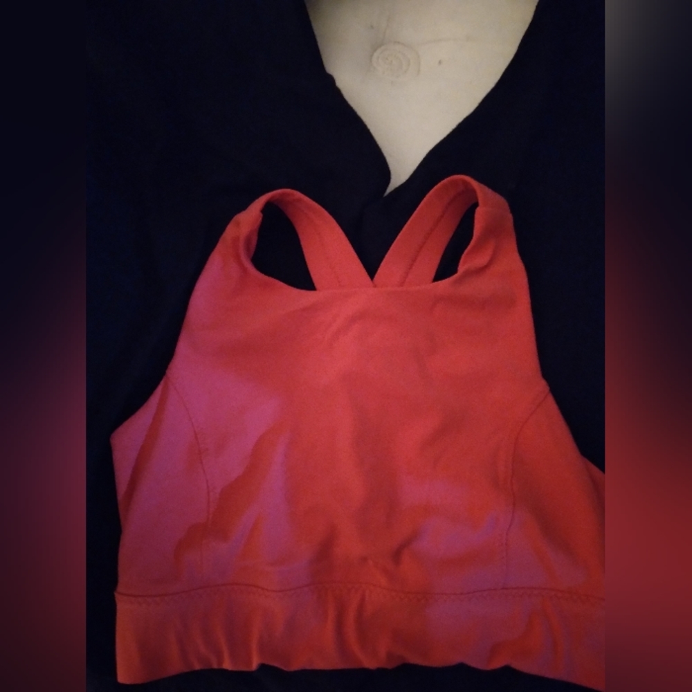 Athleta Sports Bra Size M